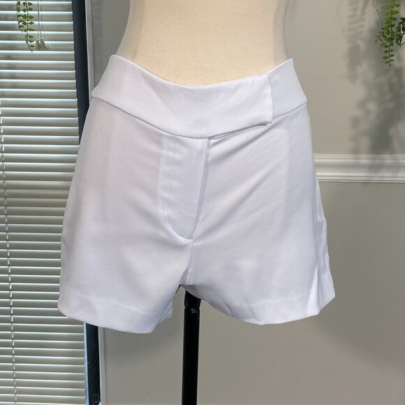 Alice + OliviaMara Crossover Clean Short